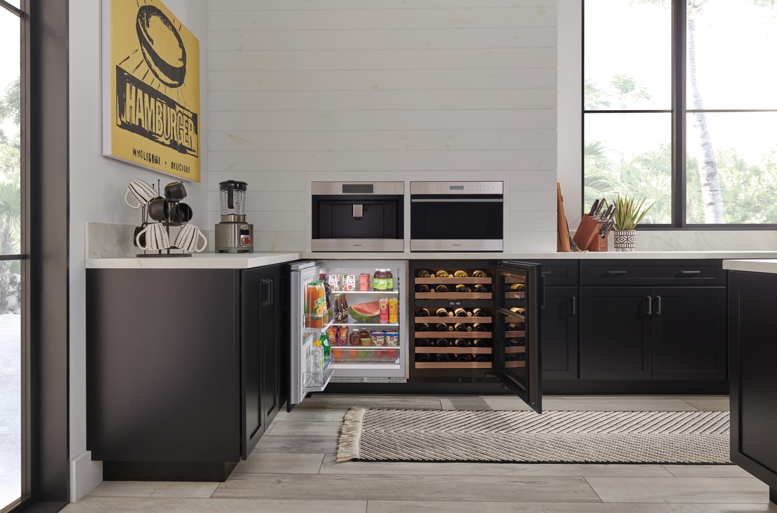 DEU in California Green Kitchen open and propped